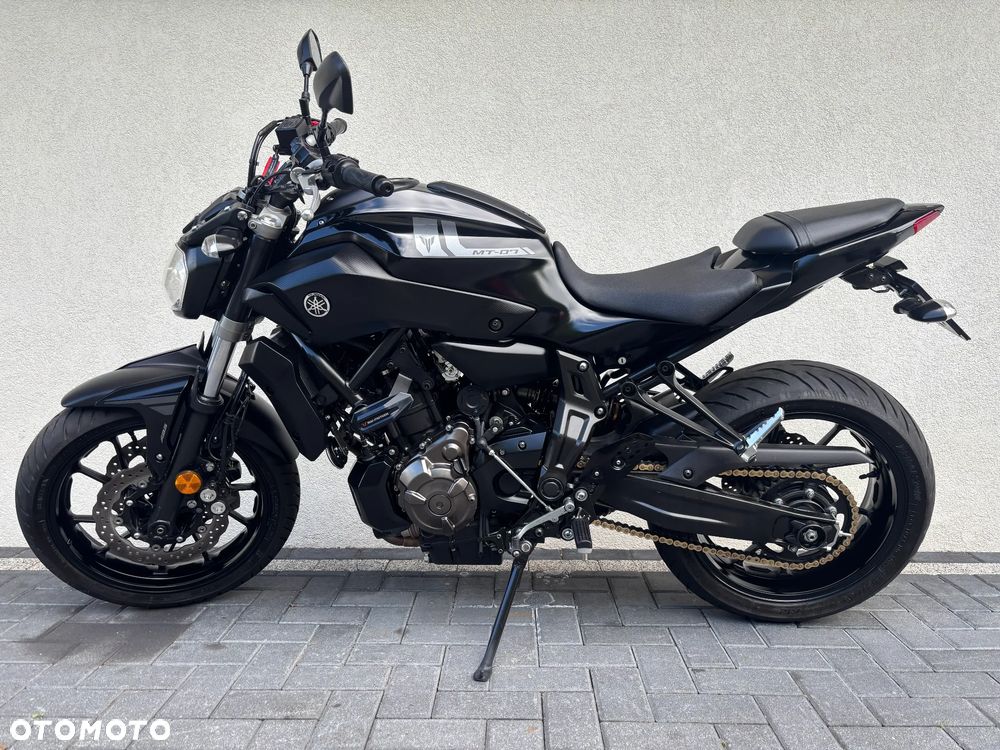 Yamaha MT - 2