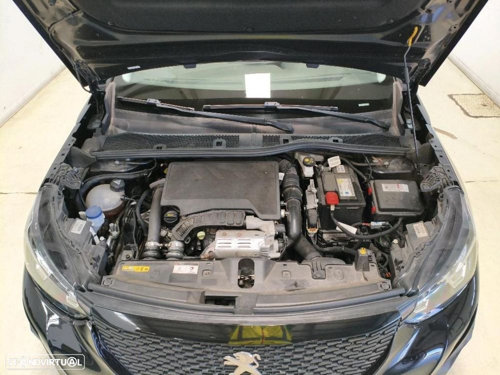 Peugeot 2008 1.2 PureTech Active - 19