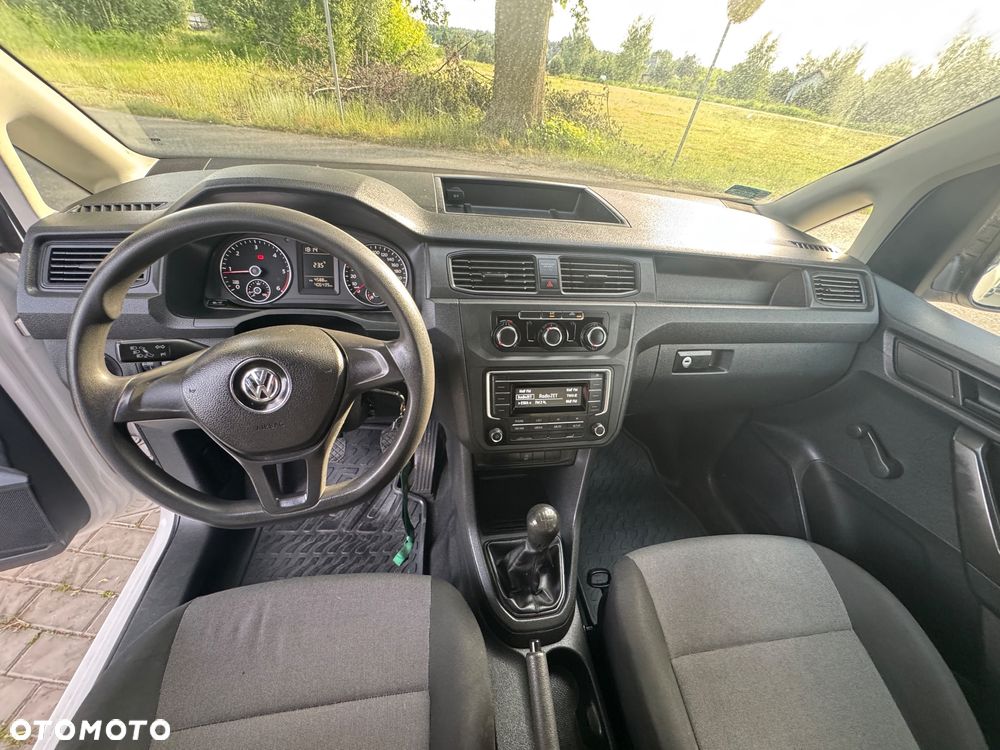 Volkswagen Caddy Maxi - 9