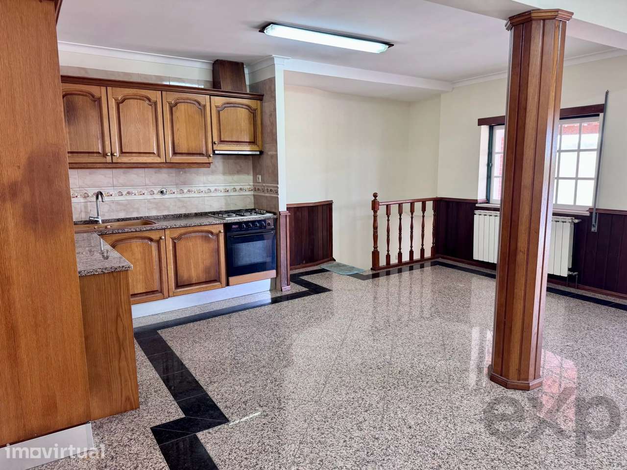 Moradia T4 com Terraço | São Martinho do Bispo - Grande imagem: 5/35