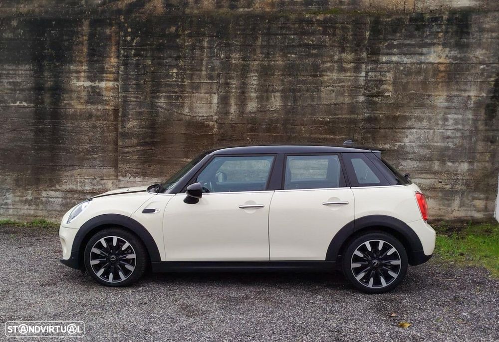 MINI 5 Portas Cooper D Auto - 2