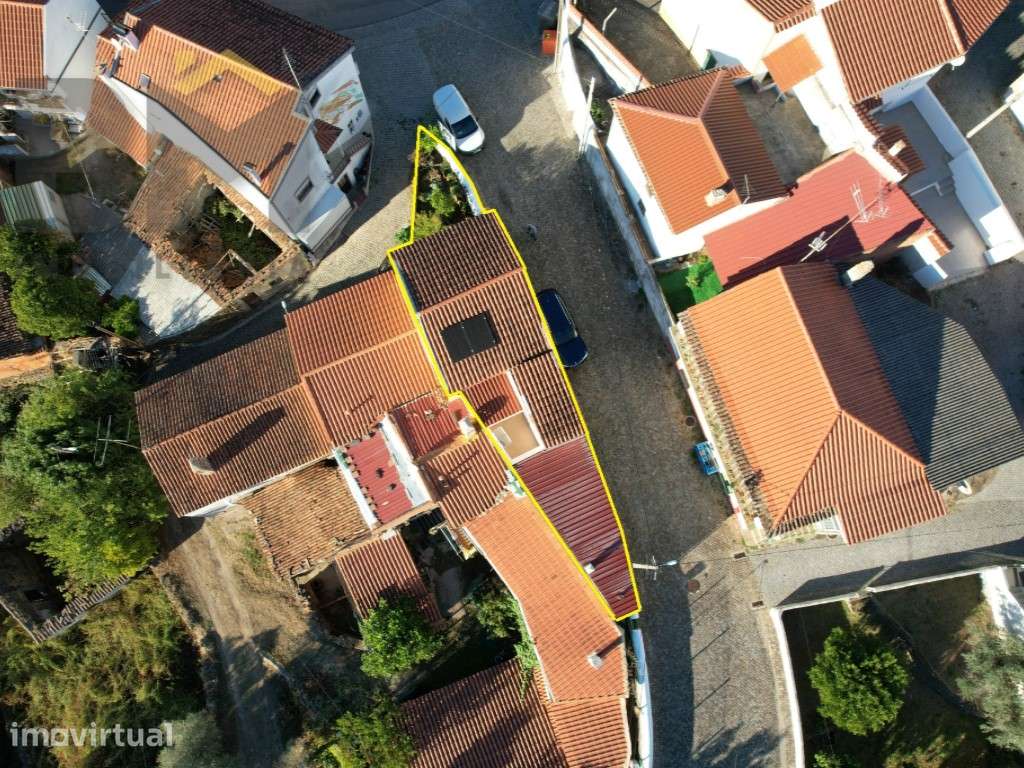 Moradia T2 renovada a 15 km de Castelo Branco - Pronta a Habitar - Grande imagem: 3/25