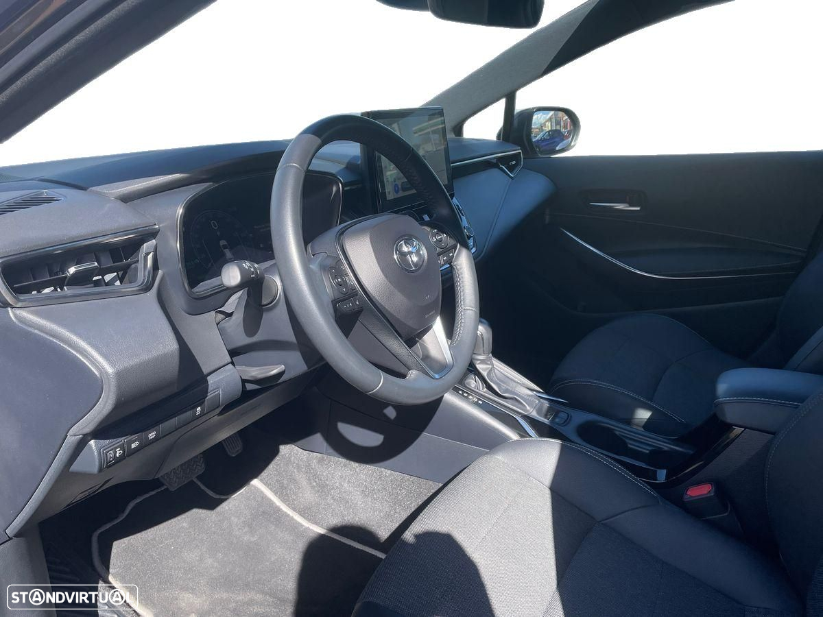 Toyota Corolla 1.8 Hybrid Comfort Plus - 12
