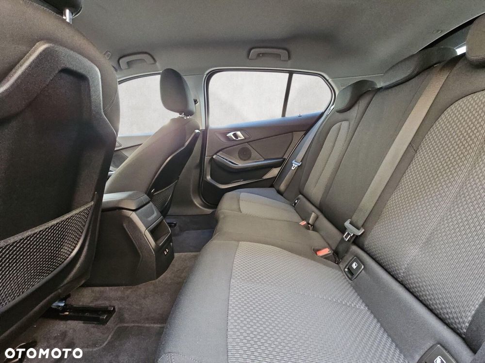 BMW Seria 1 - 27