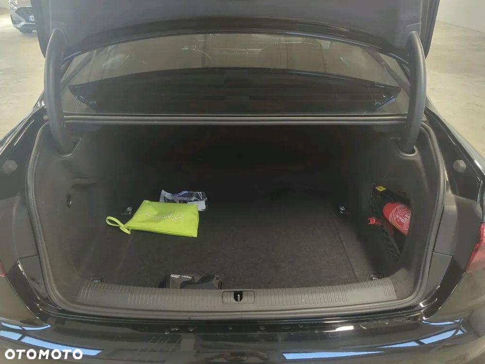 Audi A4 Limousine 35 TFSI S tronic advanced - 17