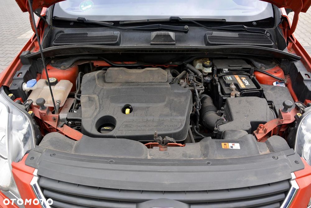 Ford Kuga 2.0 TDCi 4x4 Trend - 36