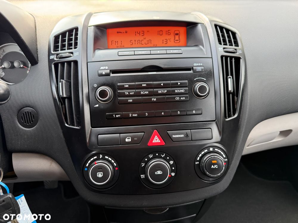 Kia Ceed 1.4 CVVT LX - 16