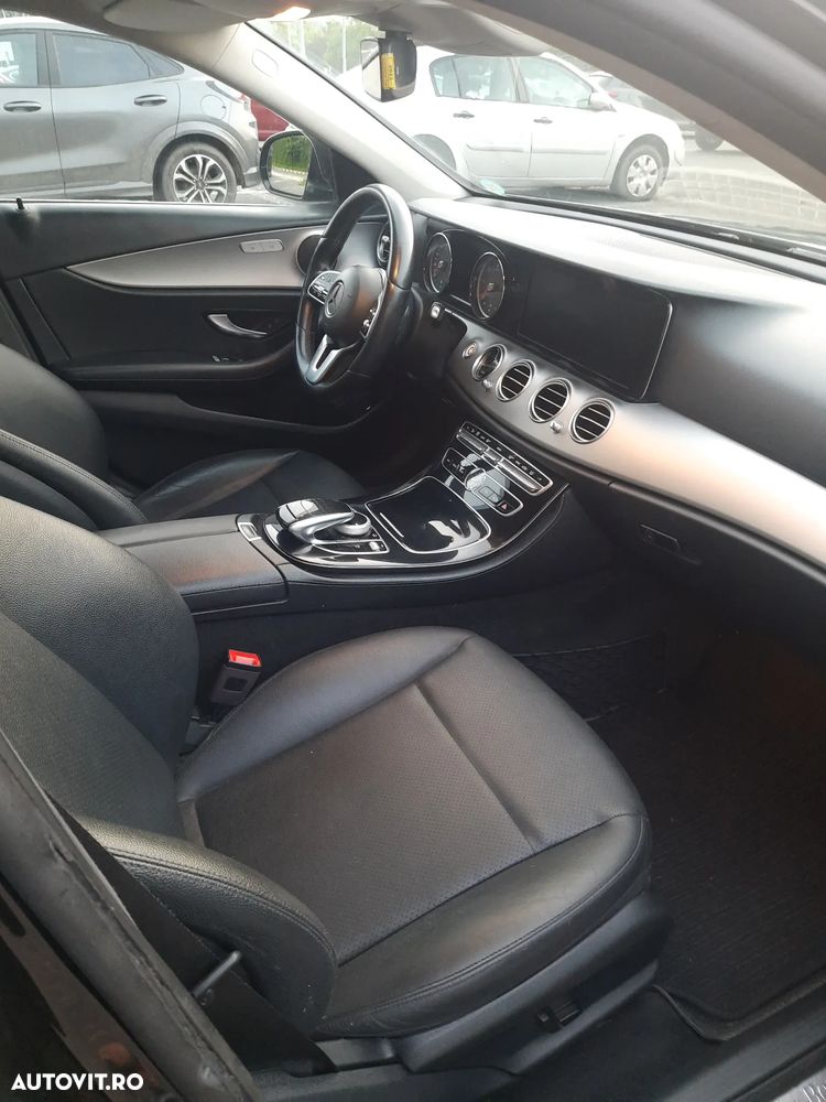Mercedes-Benz E - 28