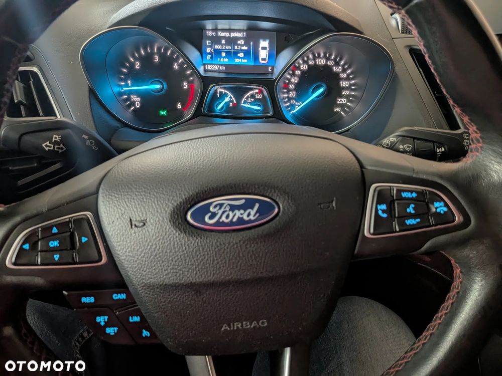 Ford Kuga 2.0 TDCi FWD ST-Line - 5