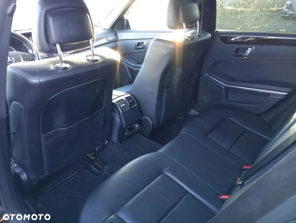 Mercedes-Benz Klasa E 200 T CDI DPF BlueEFFICIENCY - 20