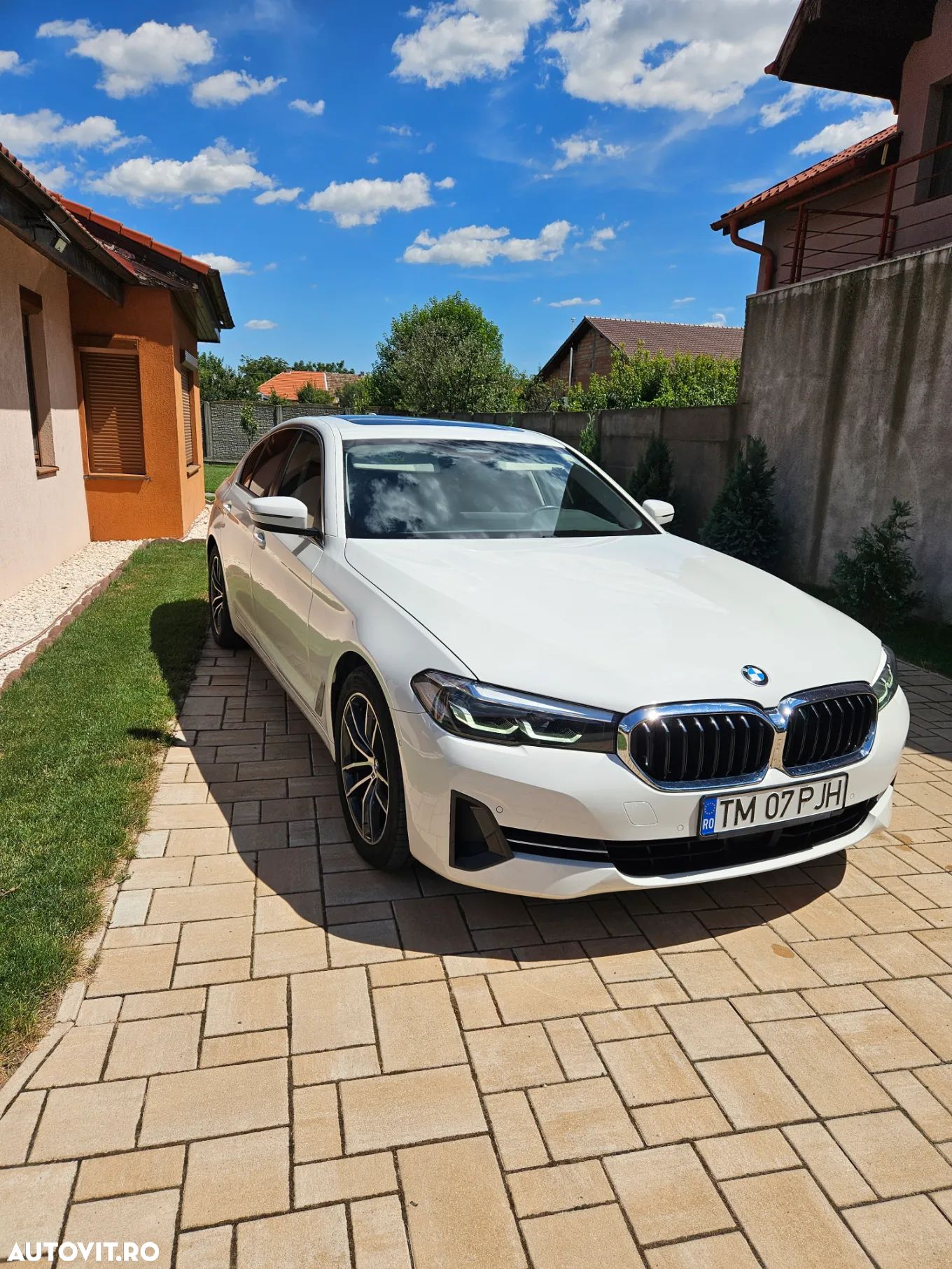 BMW Seria 5 520d xDrive AT MHEV - 1