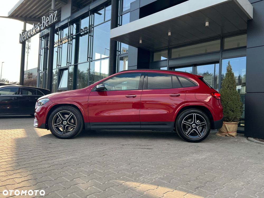 Mercedes-Benz GLA 200 AMG Line - 8