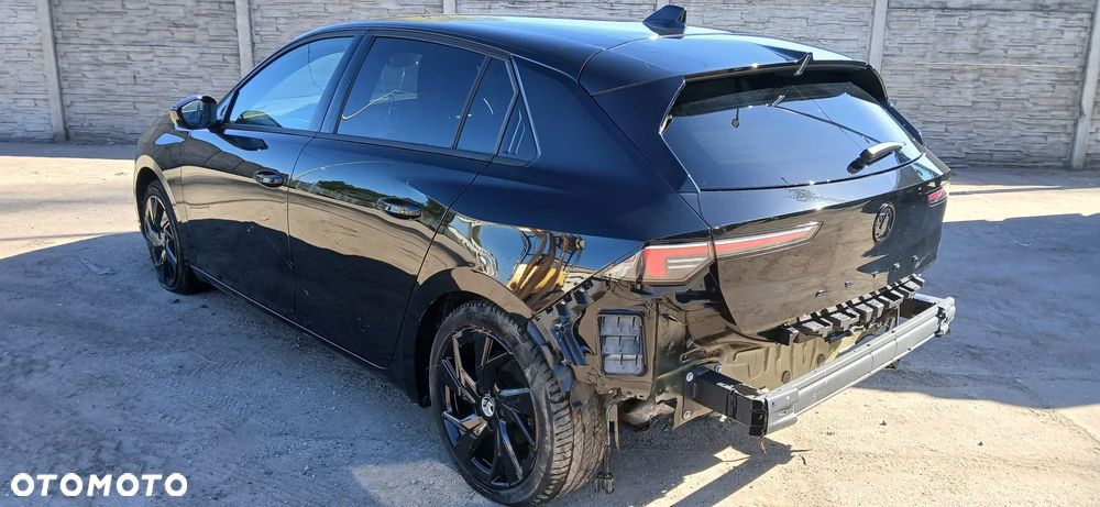 Opel Astra 1.2 Turbo GS - 6