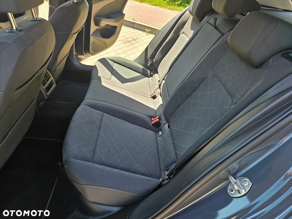 Volkswagen Golf - 15