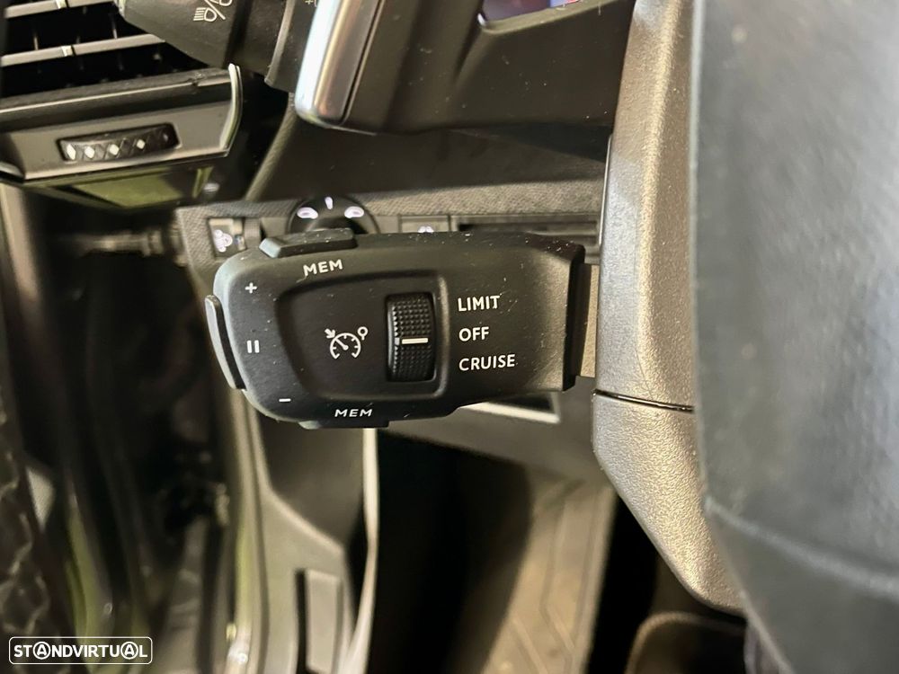 DS DS7 Crossback 1.5 BlueHDi Bastille EAT8 - 26