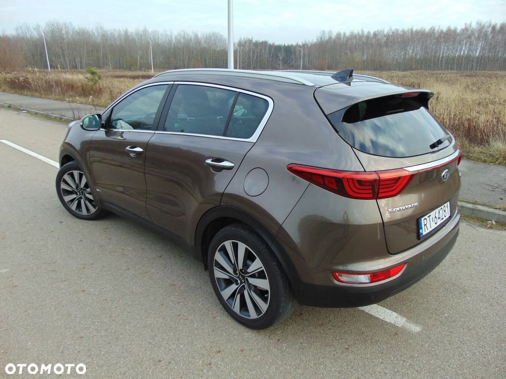 Kia Sportage 2,0 CRDI AWD Platinum - 34