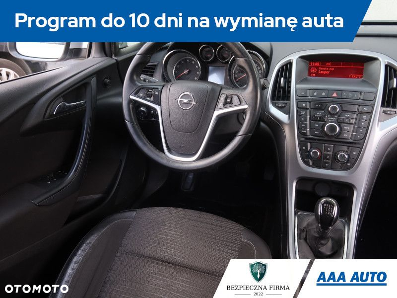 Opel Astra - 8