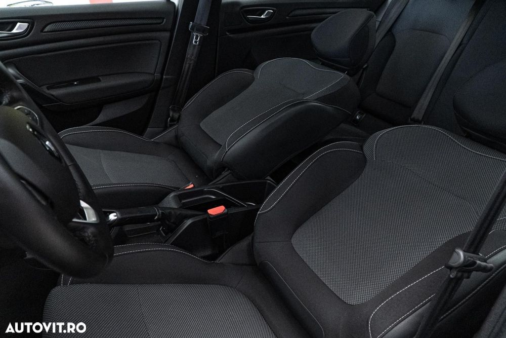 Renault Megane TCE 114 GPF Zen - 16