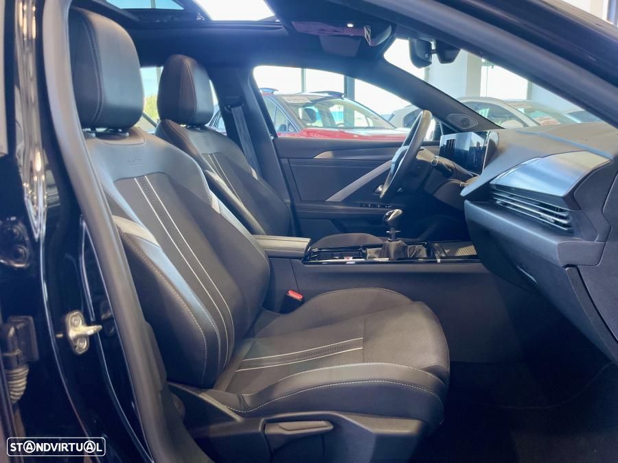 Opel Astra Sports Tourer 1.2 T GS Line - 36