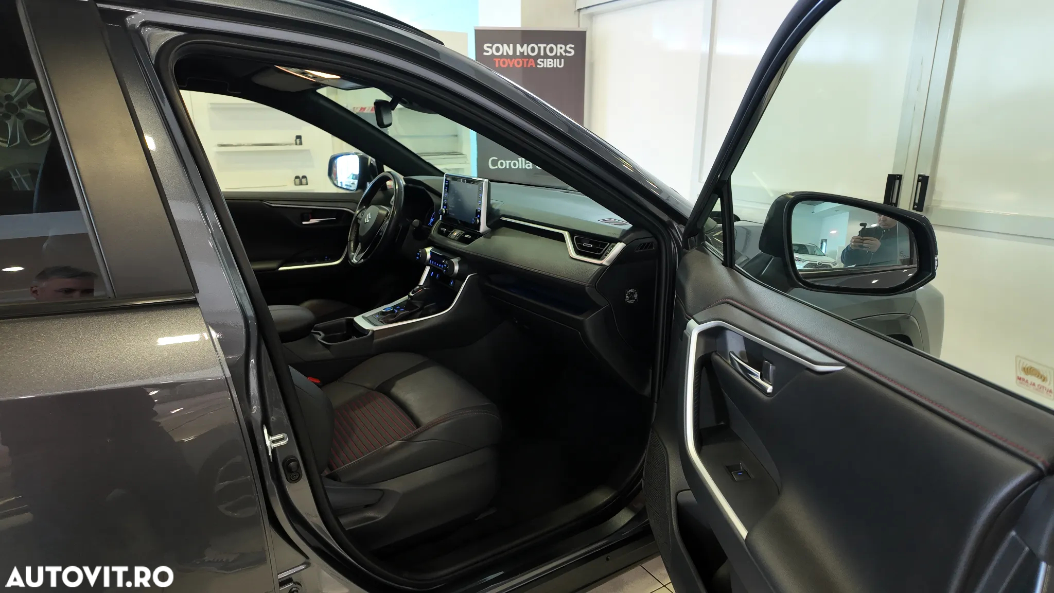 Suzuki Across PLUG-IN HYBRID - 13
