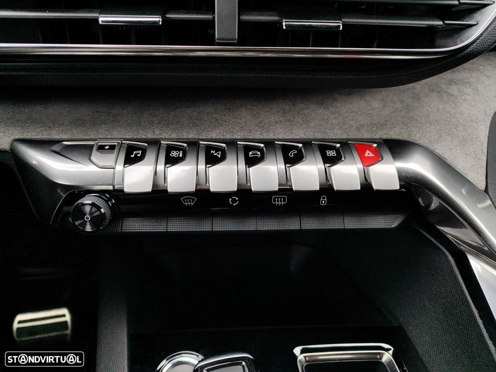 Peugeot 3008 1.6 Hybrid GT e-EAT8 - 38