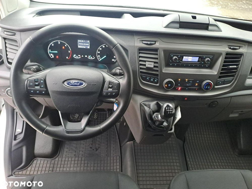 Ford Transit Custom - 10