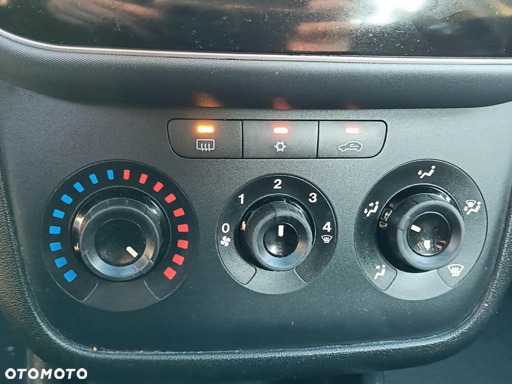 Fiat Punto Evo 1.4 8V Active Start&Stop - 24