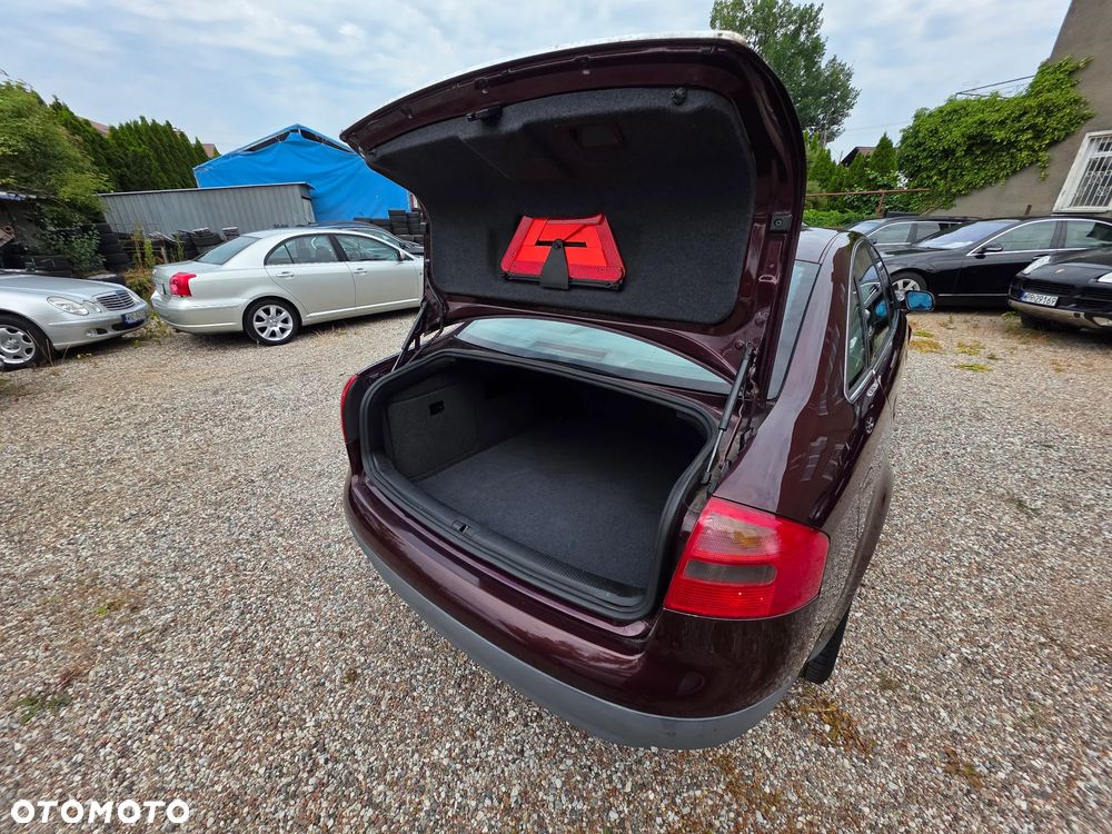 Audi A6 Limousine 1.8 - 7