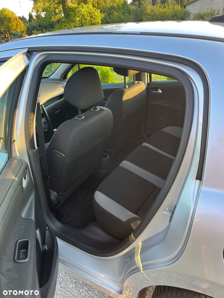 Peugeot 207 75 Urban Move - 15