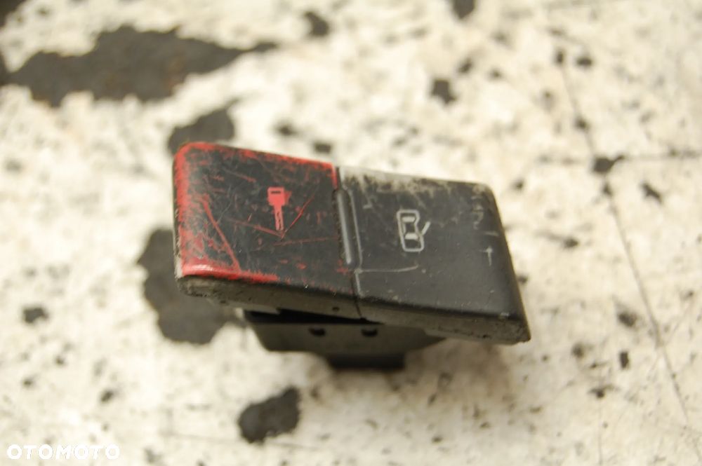 PANEL PRZEŁĄCZNIK SZYBY 8P1962107 AUDI A3 8P - 1