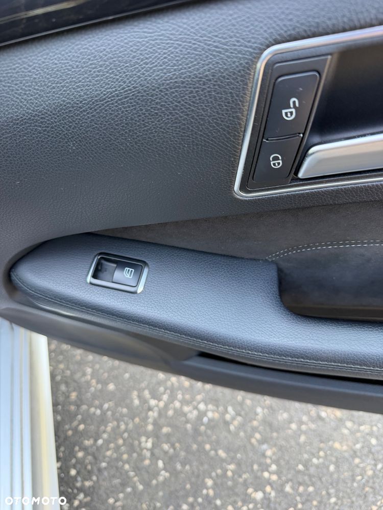 Mercedes-Benz Klasa E 220 BlueTEC 7G-TRONIC Avantgarde - 13
