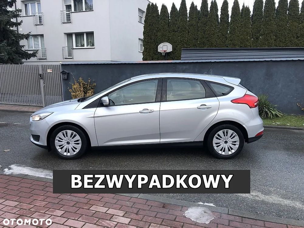 Ford Focus 1.6 Trend - 8