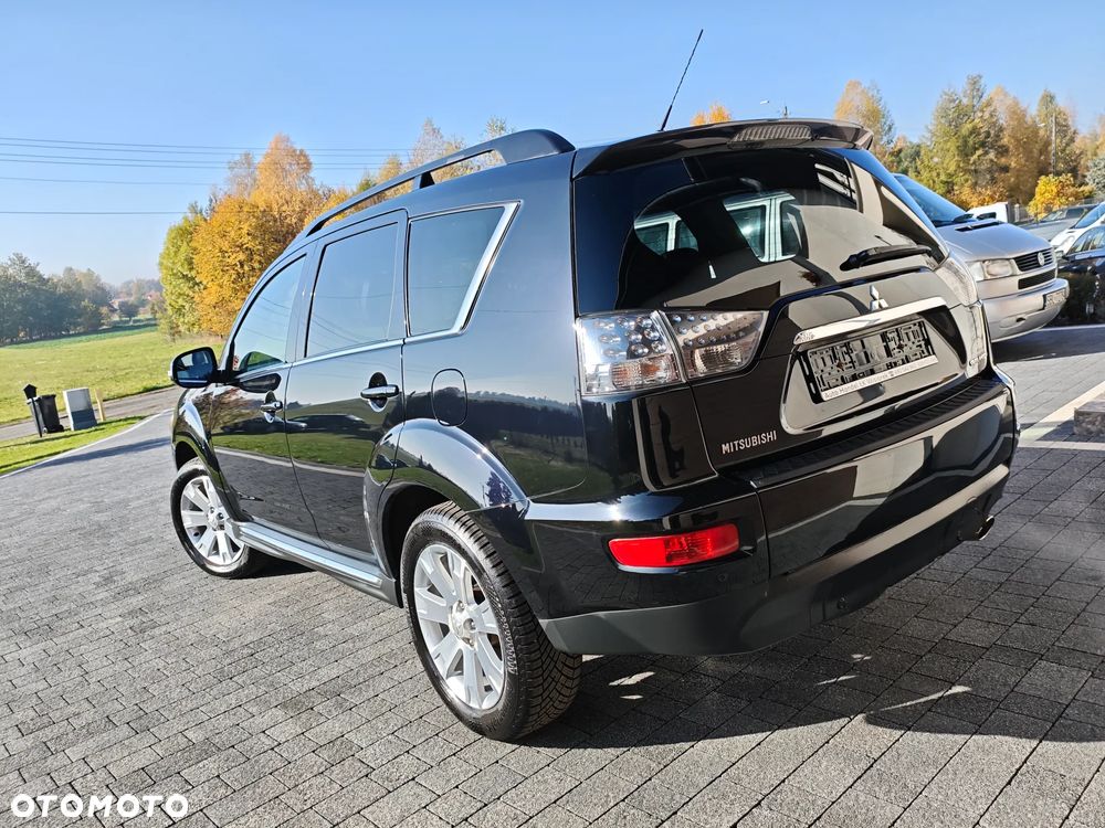 Mitsubishi Outlander 2011 photo 4