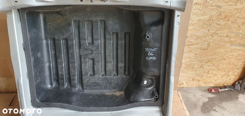 Wanna wnęka bagażnika VW Passat B6 3C0813114D - 4