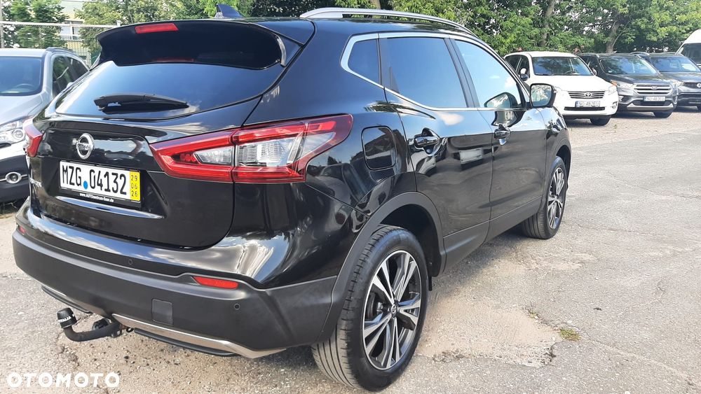 Nissan Qashqai 1.3 DIG-T AKARI - 4