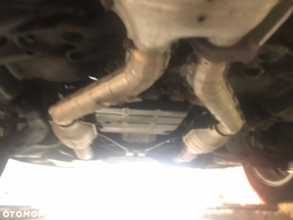 Subaru Outback 3.0 H6 - 39