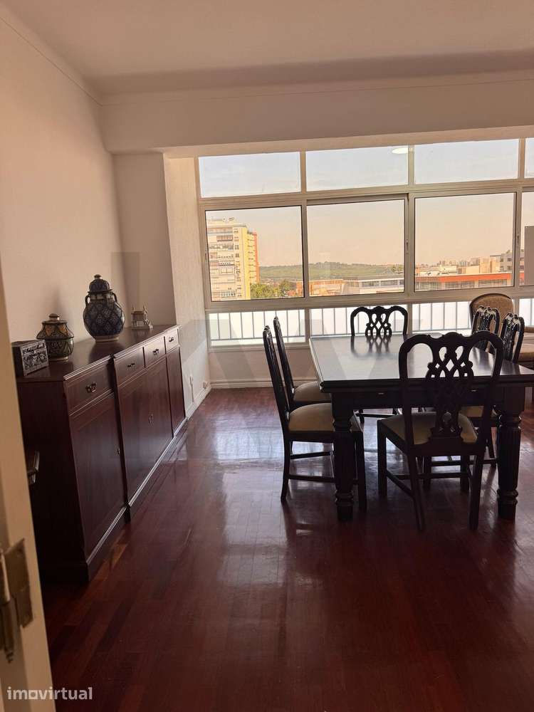 Apartamento T3 | 11.º Piso | Vista Deslumbrante | Carnaxide - REMODELA - Grande imagem: 5/25