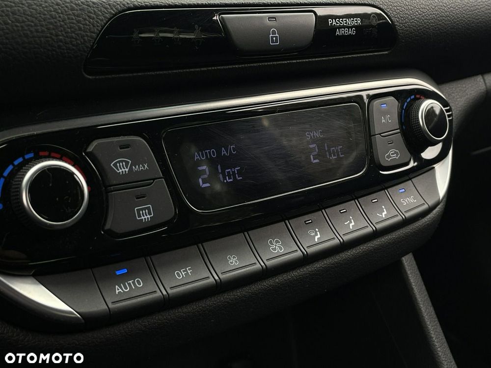 Hyundai i30 - 23