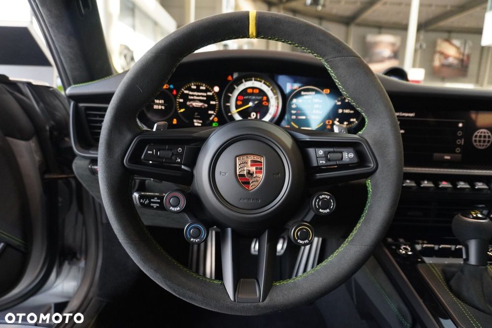 Porsche 911 GT3 RS - 17