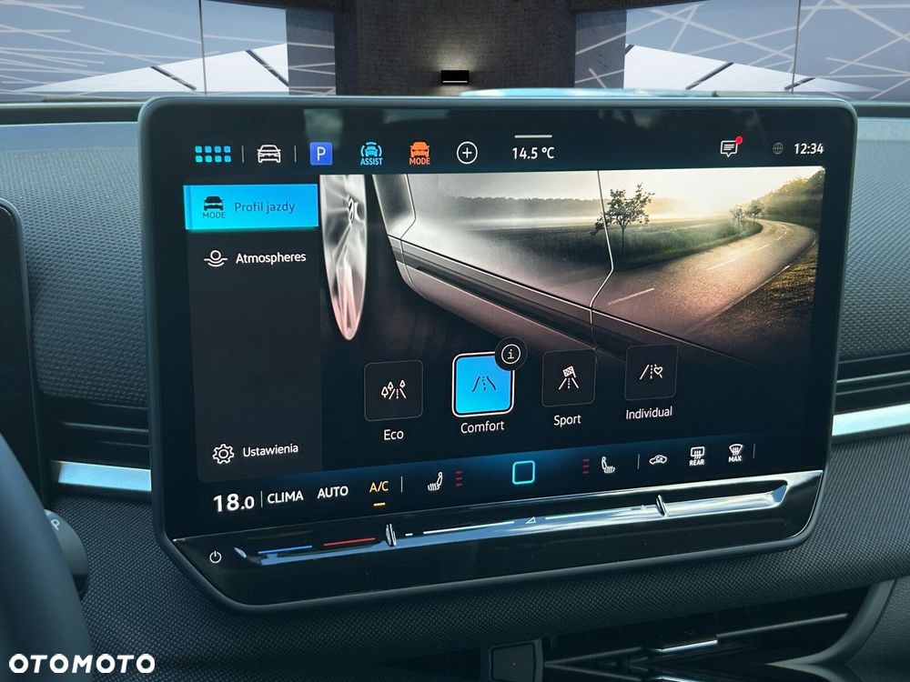 Volkswagen T-Roc - 23