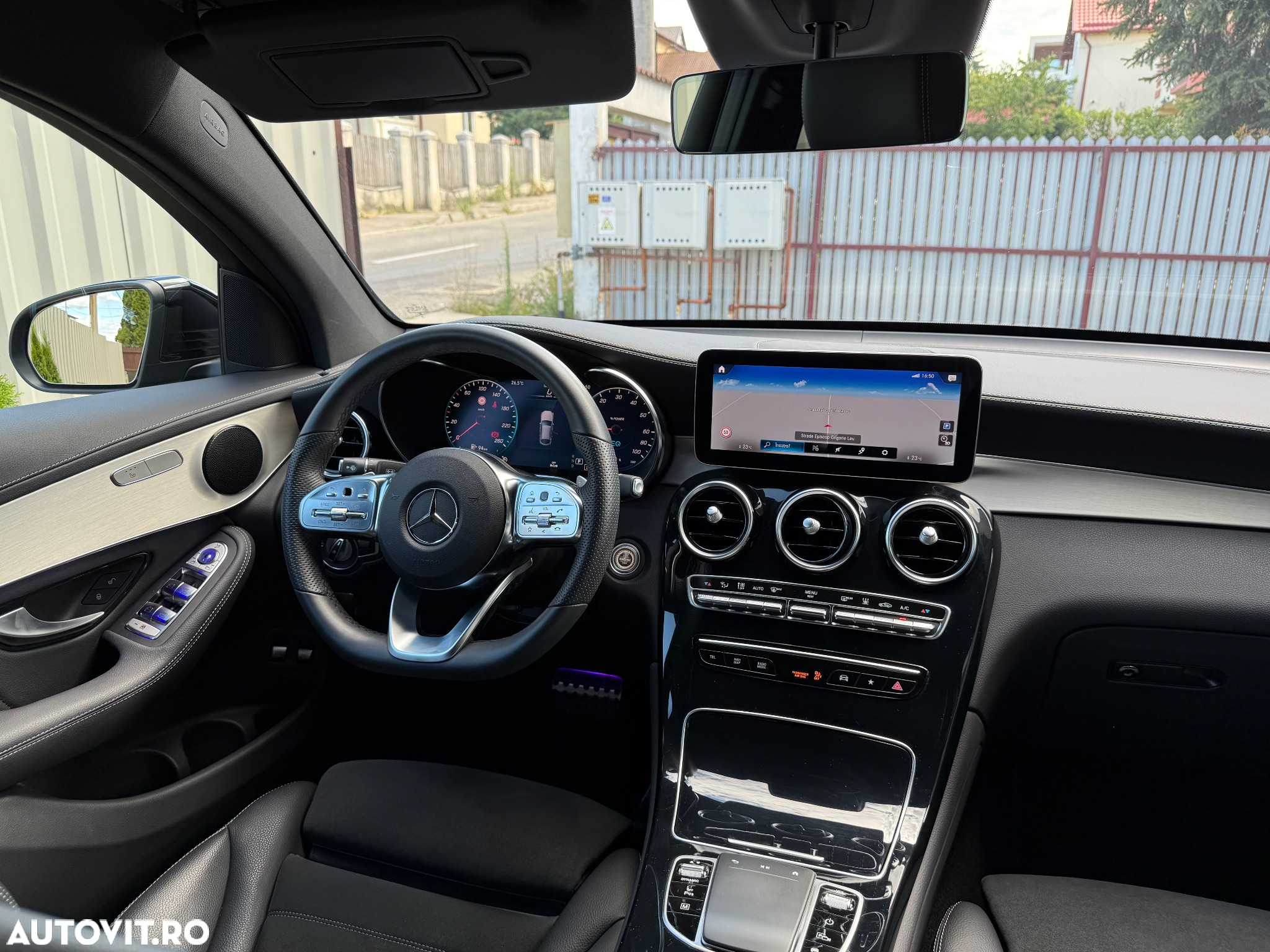 Mercedes-Benz GLC Coupe 300 e 4Matic 9G-TRONIC AMG Line - 15
