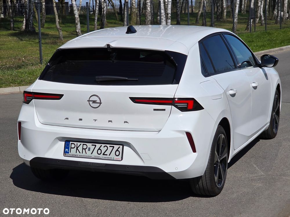 Opel Astra 1.6 T Plug-in Hybrid GSe - 21