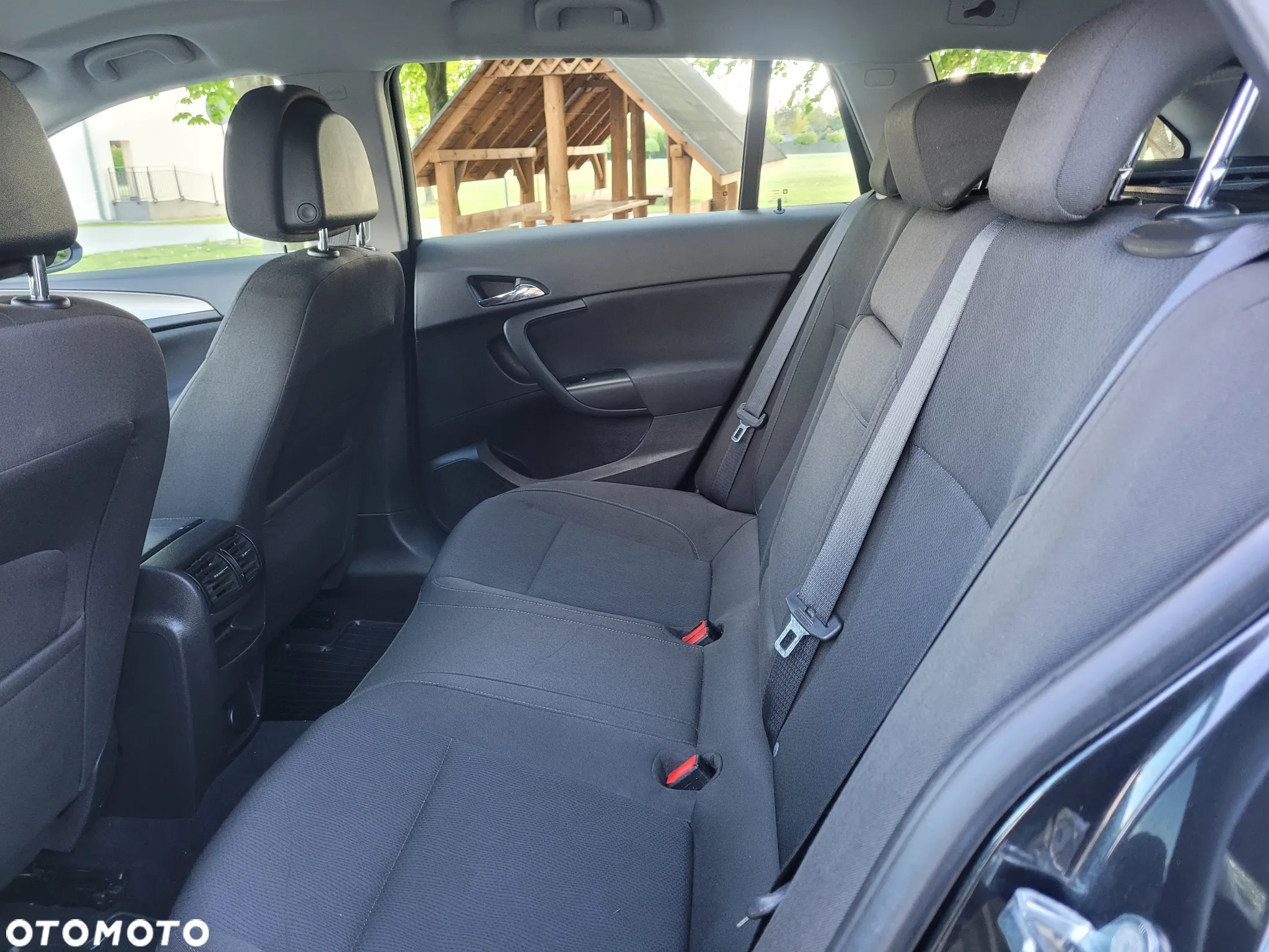 Opel Insignia - 14