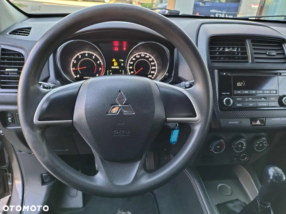 Mitsubishi ASX 1.6 Inform - 12