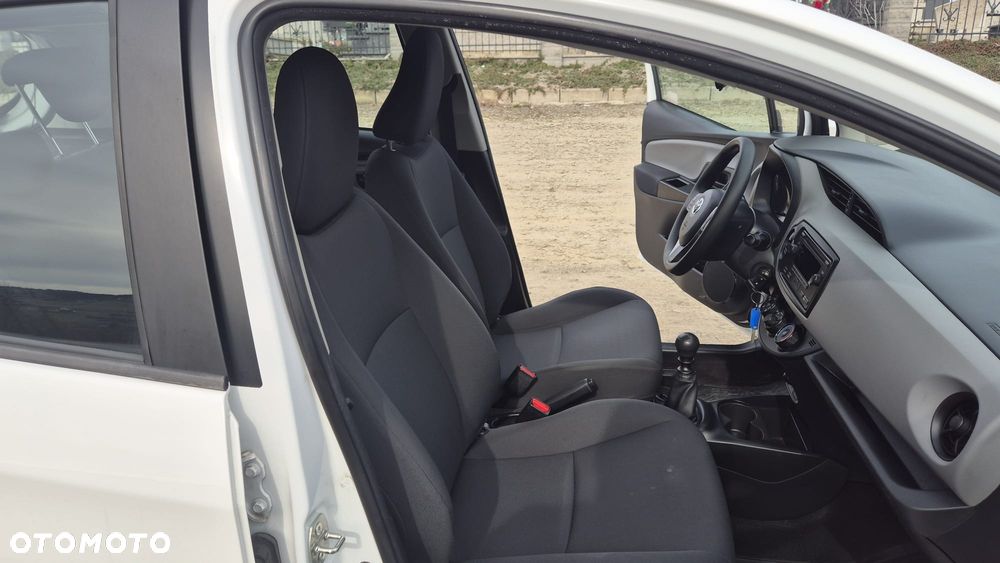 Toyota Yaris 1.5 Active - 17