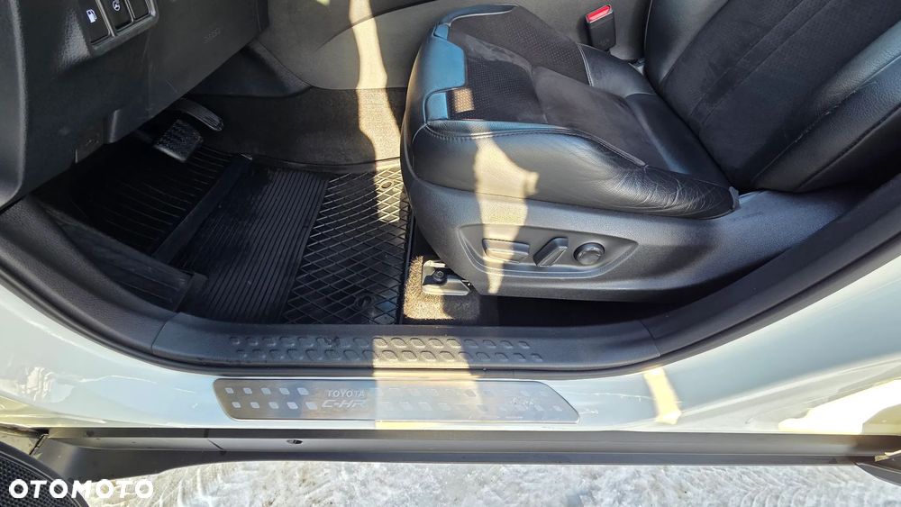 Toyota C-HR 1.8 Hybrid Selection - 12