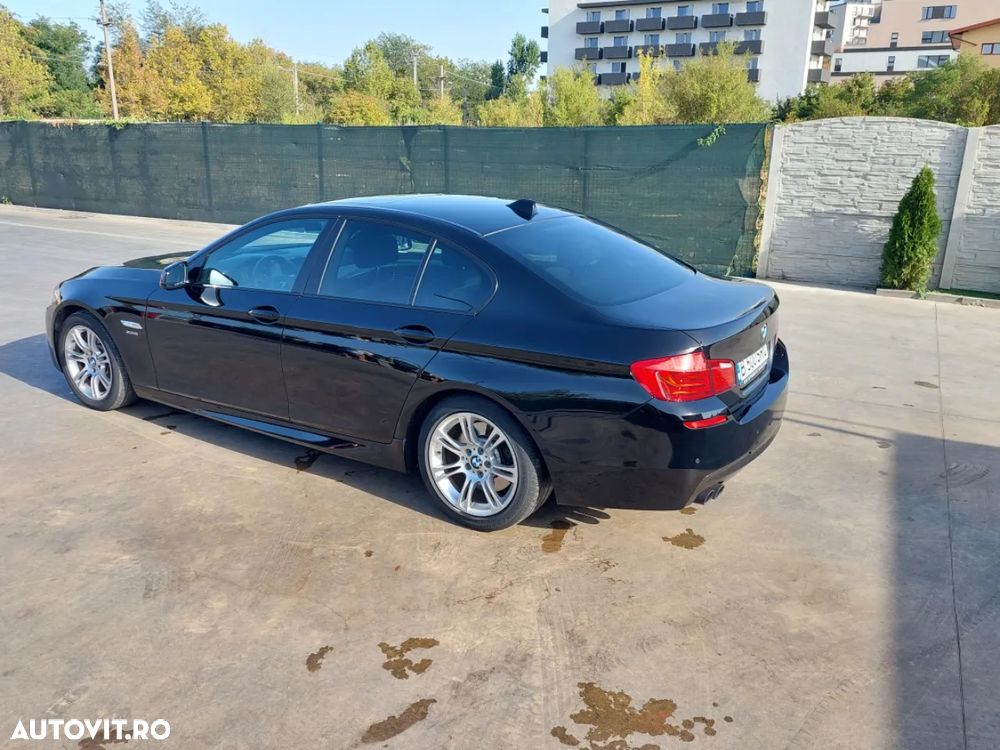 BMW Seria 5 530d xDrive AT - 9