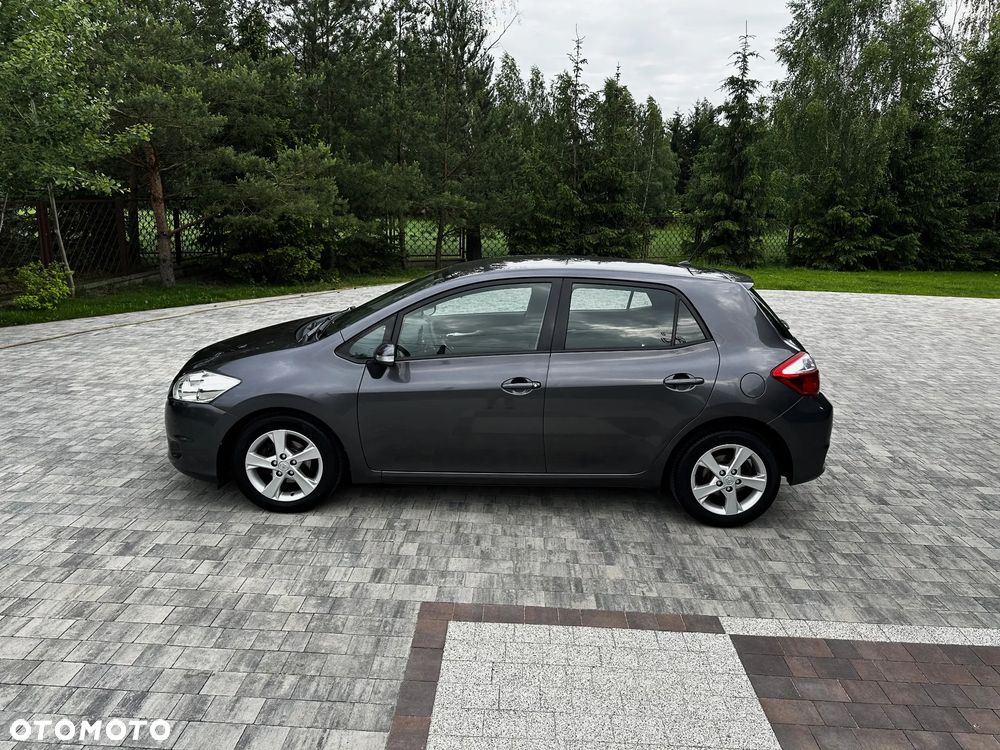 Toyota Auris 1.4 D-4D Premium - 2