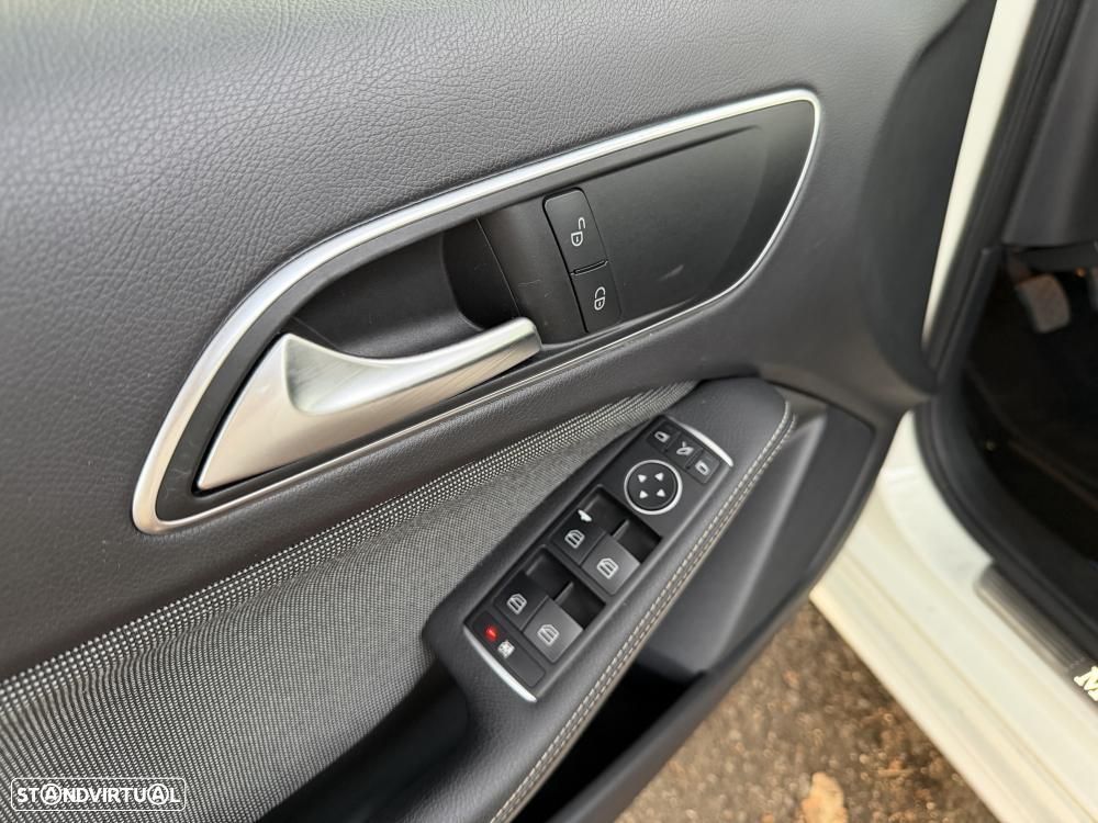 Mercedes-Benz A 180 d BlueEFFICIENCY Edition Style - 18