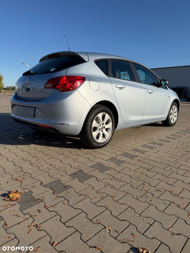Opel Astra - 7